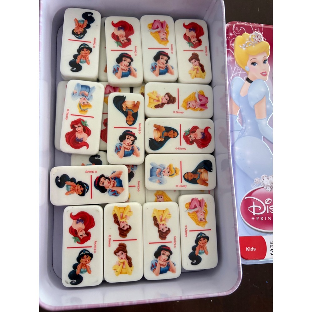Disney Princess Dominoes 28 Piece Set Cardinal 69003 Pink Storage Tin 2009 Kids - Picture 5 of 15
